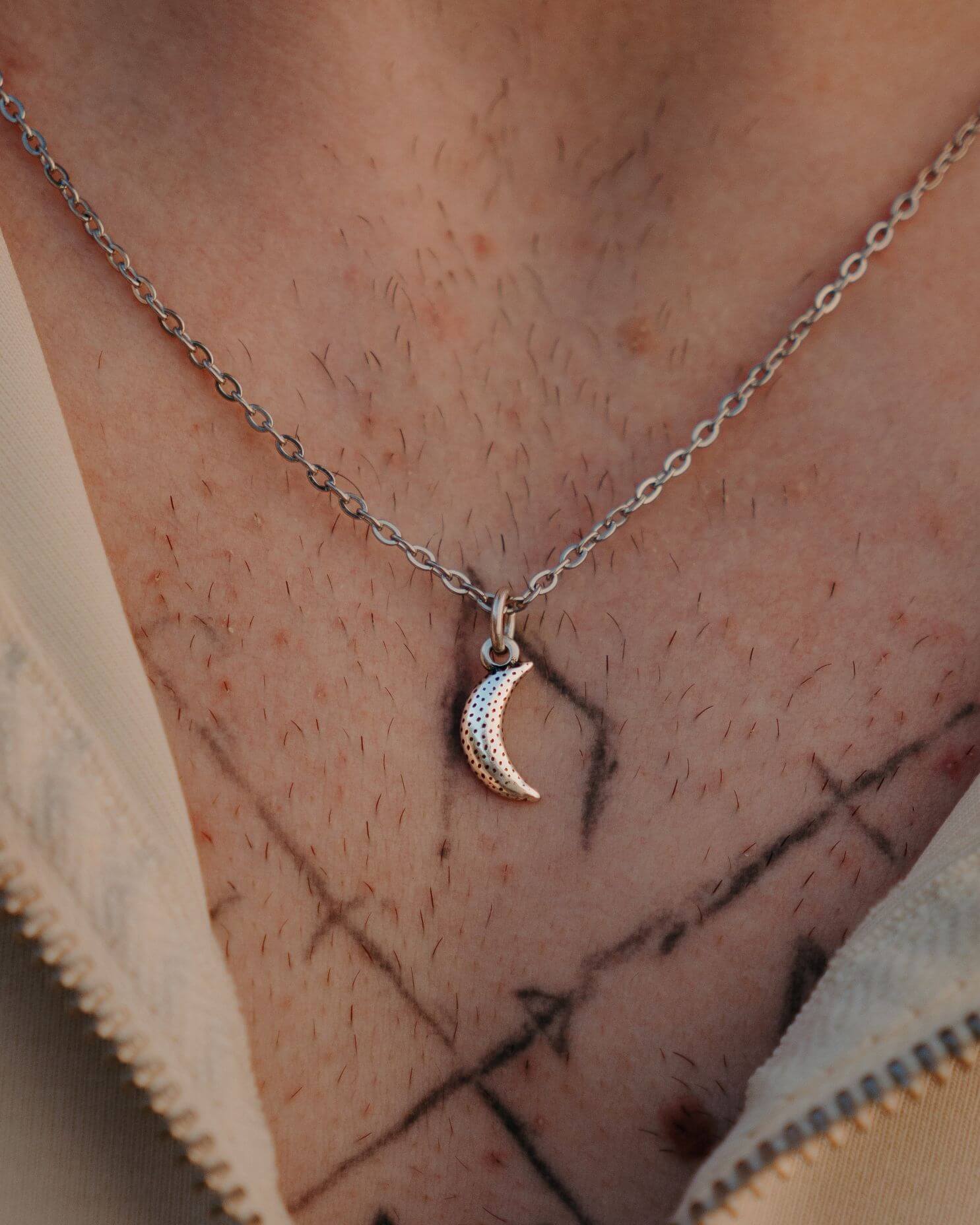 LUNA NECKLACE